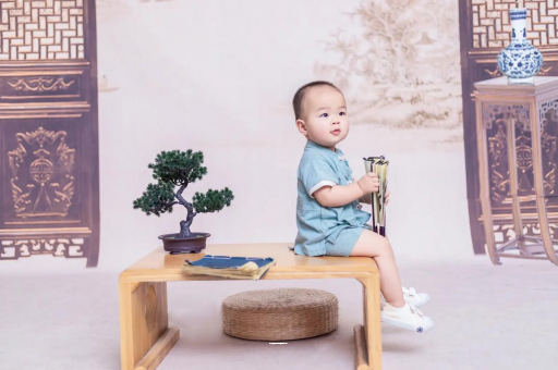 六安孕妇肚子上的黑线